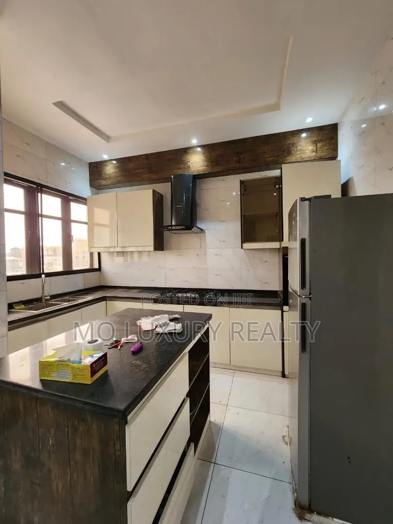 3bdrm Apartment in Lekki Phase 1 for rent in Lekki Phase 1