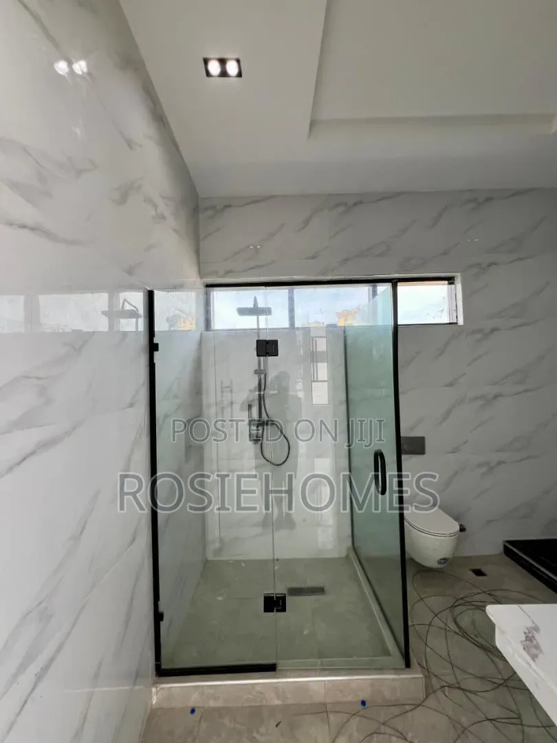 3bdrm Apartment in Lekki Phase 1 for rent in Lekki Phase 1