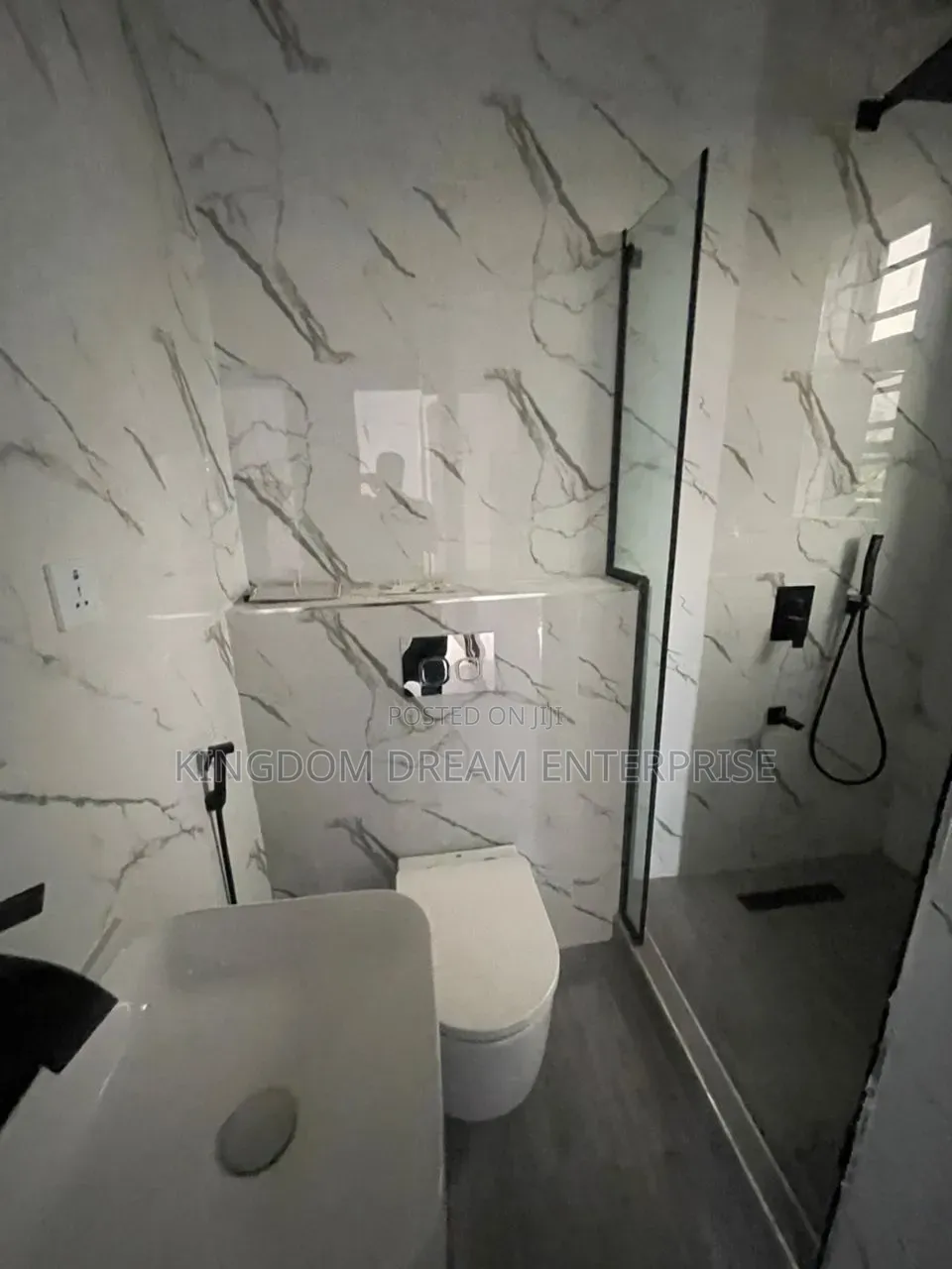 4bdrm Duplex in Adeniyi Jones Ikeja for sale in Adeniyi Jones