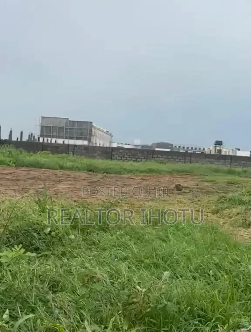 1500sqm, Residential, Fcda C of O, Untarred Road in Jahi