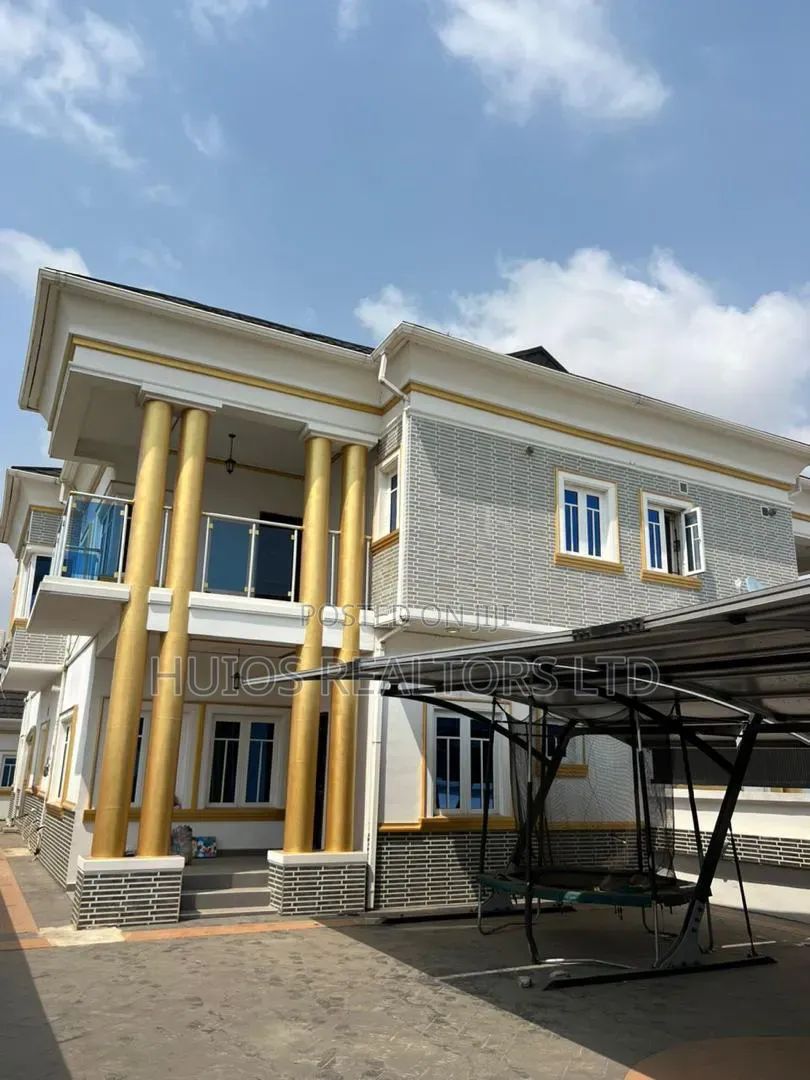 4bdrm Duplex in Awoyaya for sale in Awoyaya