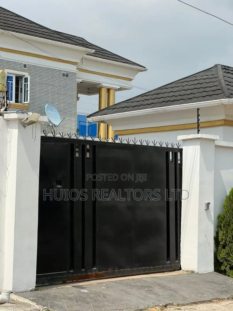 4bdrm Duplex in Awoyaya for sale in Awoyaya