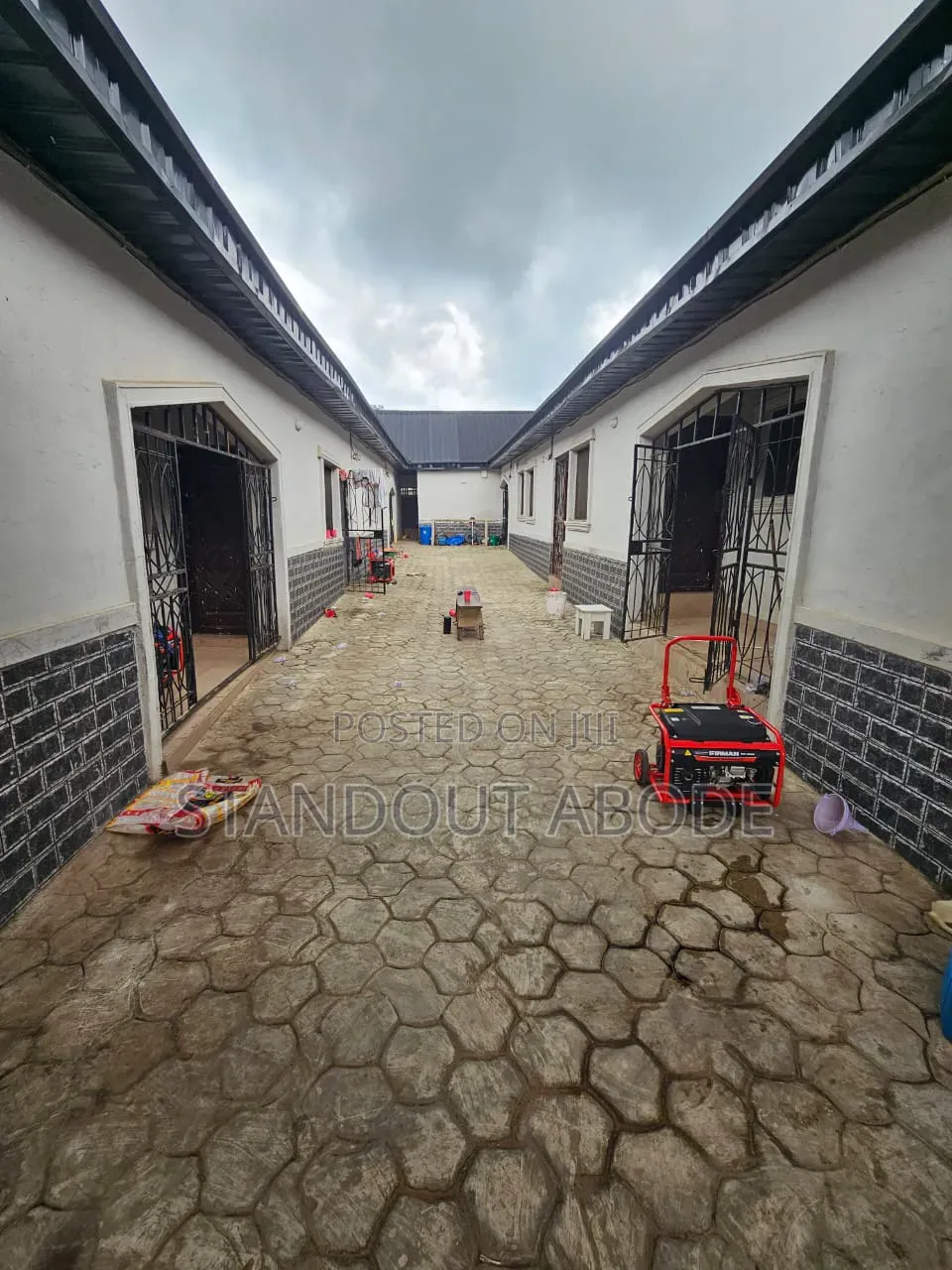 1bdrm Block of Flats in Good Location, Remo North for sale in Remo North