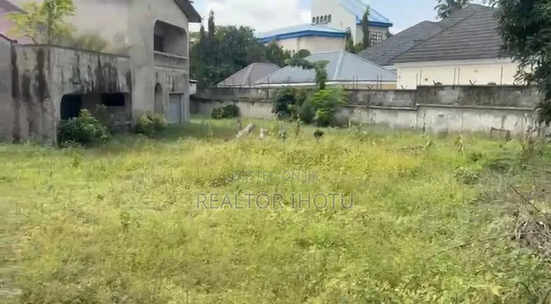 2864sqm, Residential, Fcda C of O, Tarred Road in Wuse 2