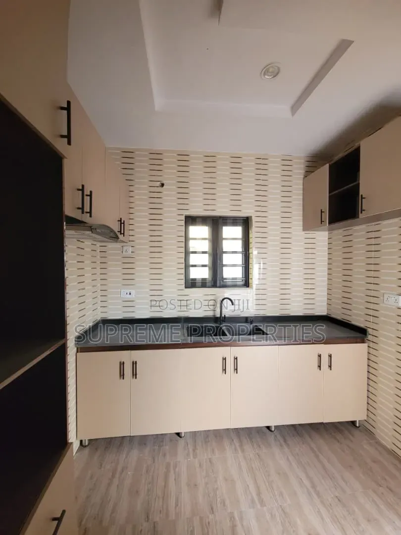 3bdrm Duplex in Kolapo Ishola Gra, Ibadan for rent in Ibadan