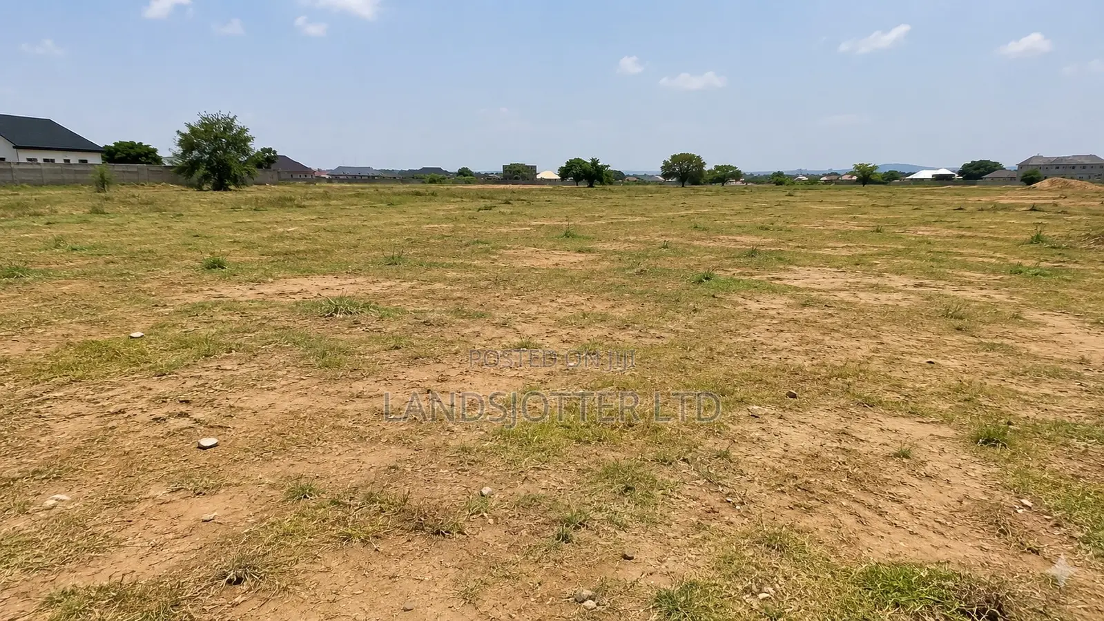 150sqm Land for 3 Bedrooms Terrace Duplex HUTU ABUJA in Lugbe District