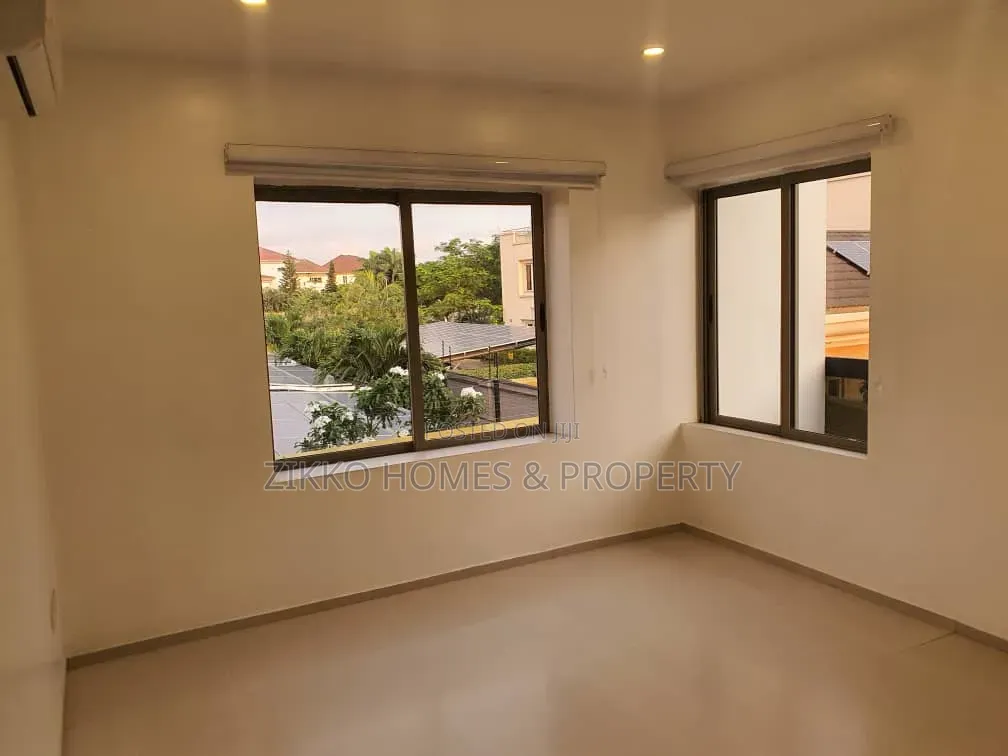 2bdrm Apartment in Banana Island for sale in Banana Island