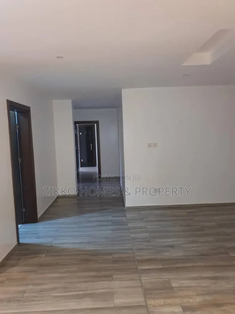 2bdrm Apartment in Banana Island for sale in Banana Island