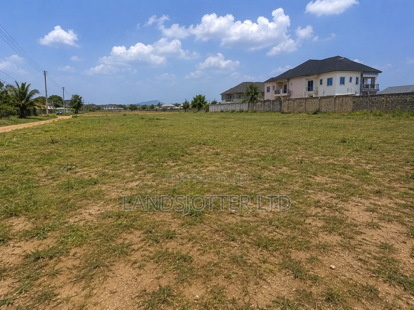 350 SQM Land for 4 Bedrooms Fully Detached Duplex HUTU ABUJA in Lugbe District