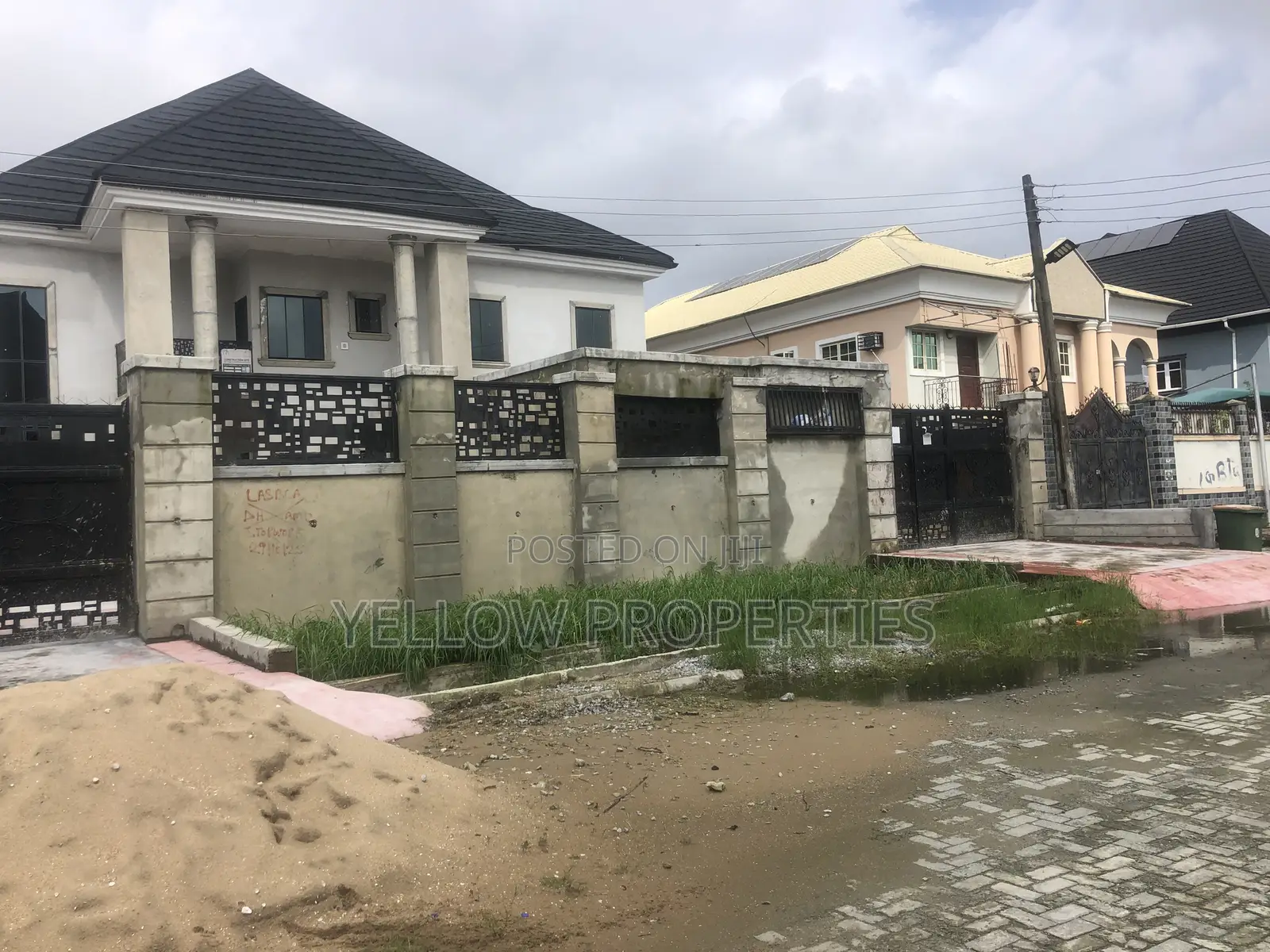 Furnished 3bdrm Apartment in Lakeveiw Estate, Amuwo-Odofin for sale in Amuwo-Odofin