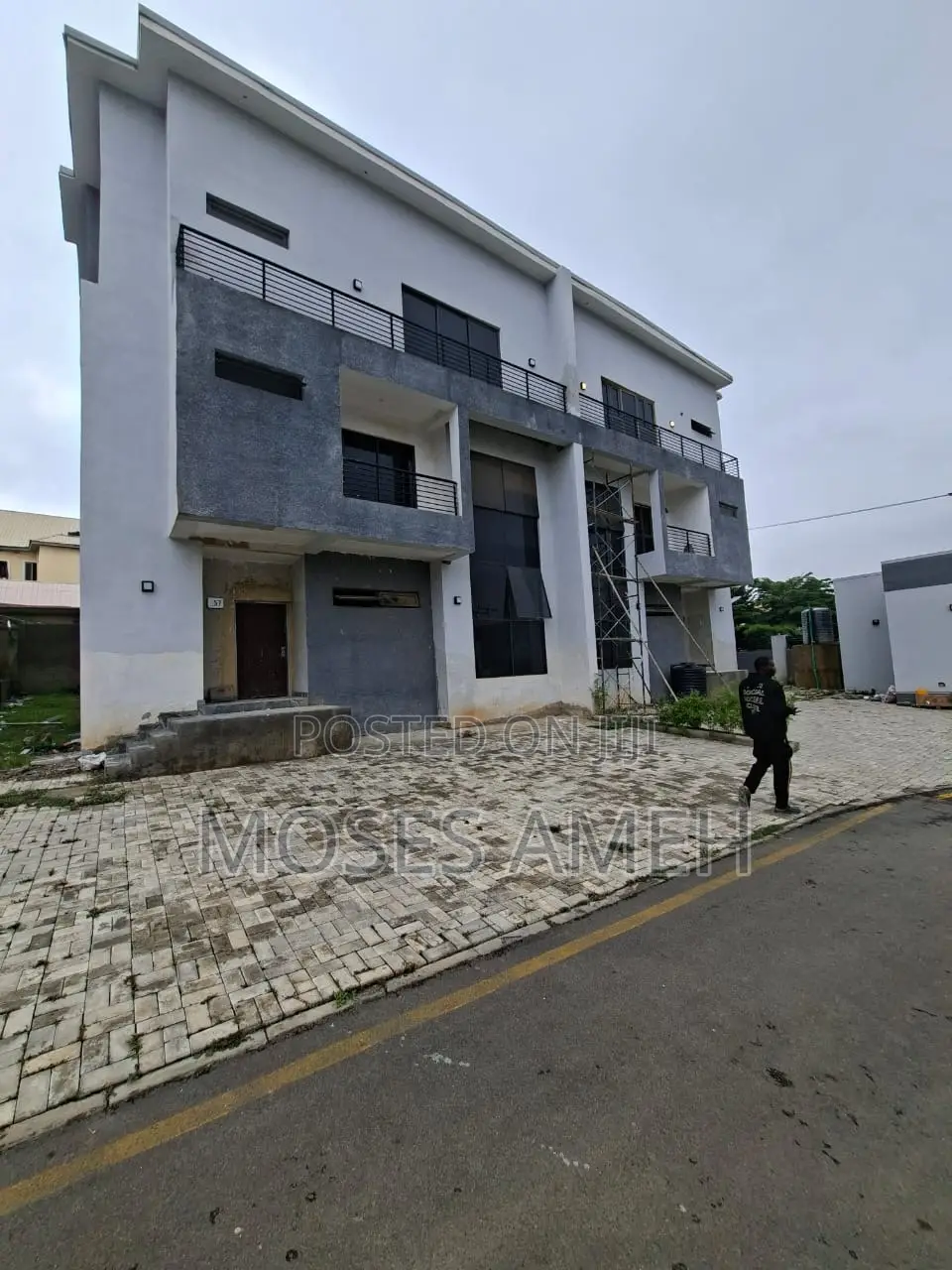4bdrm Duplex in Mangoro for rent in Mangoro