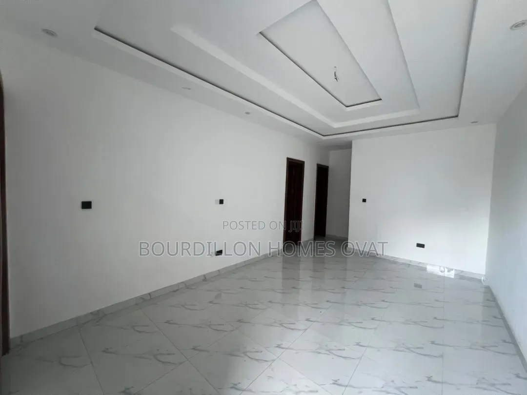 2bdrm Apartment in Abraham Adesanya Estate for sale in Abraham Adesanya Estate
