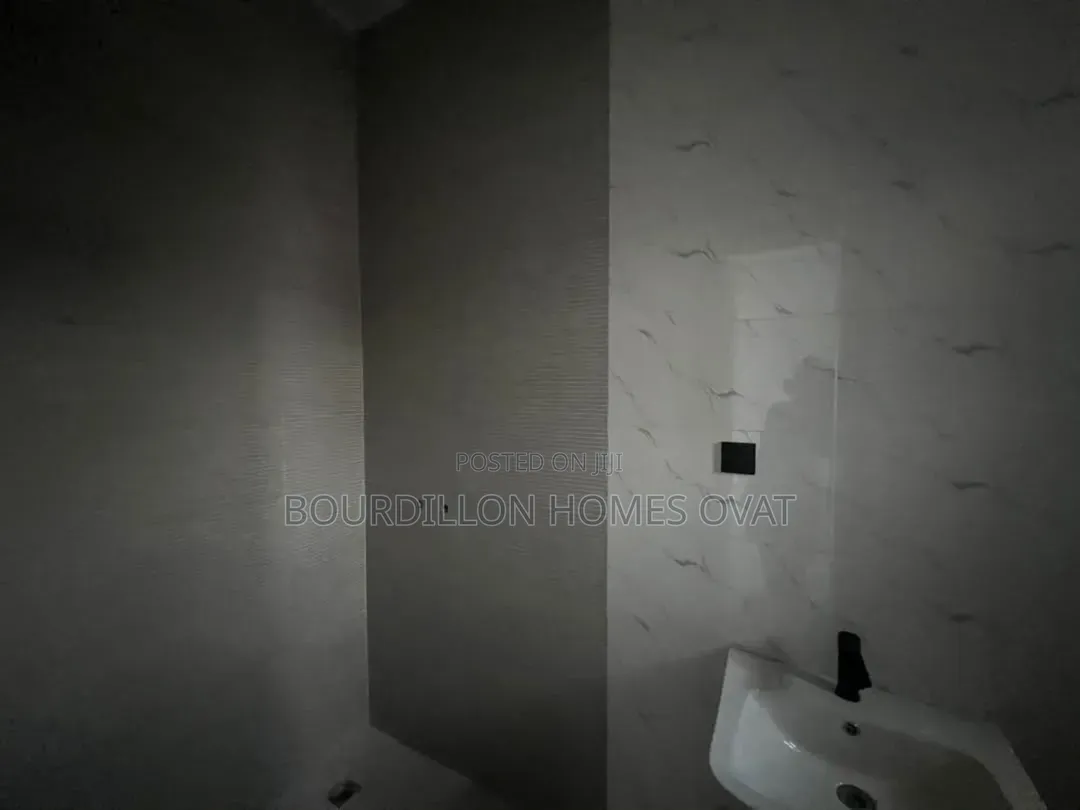 2bdrm Apartment in Abraham Adesanya Estate for sale in Abraham Adesanya Estate