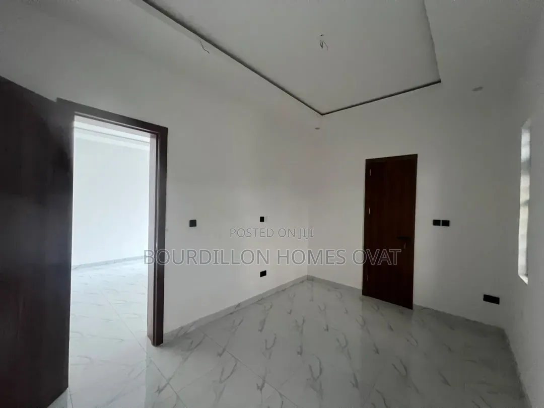 2bdrm Apartment in Abraham Adesanya Estate for sale in Abraham Adesanya Estate