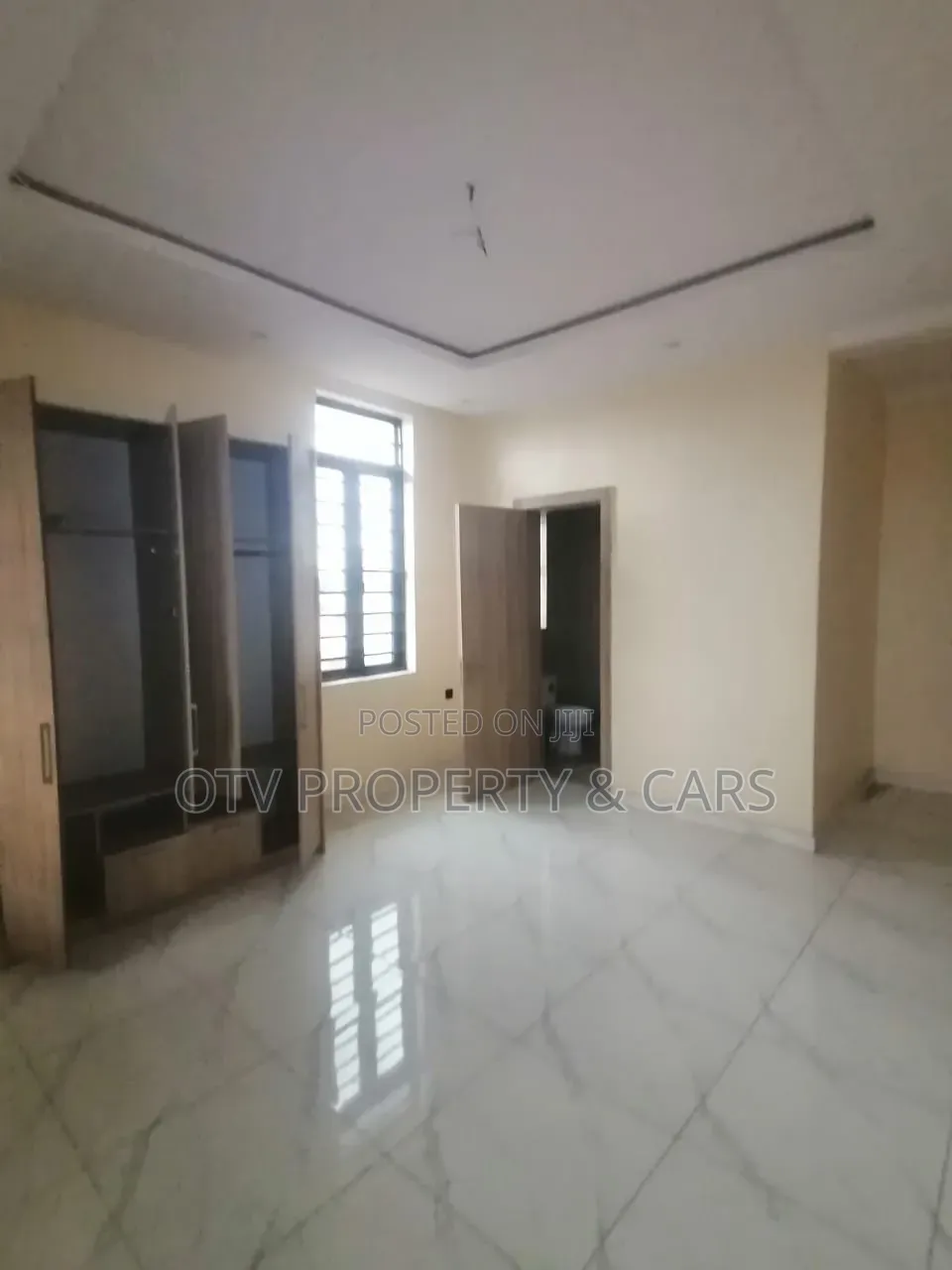 5bdrm Duplex in Lekki Phase 1 for sale in Lekki Phase 1