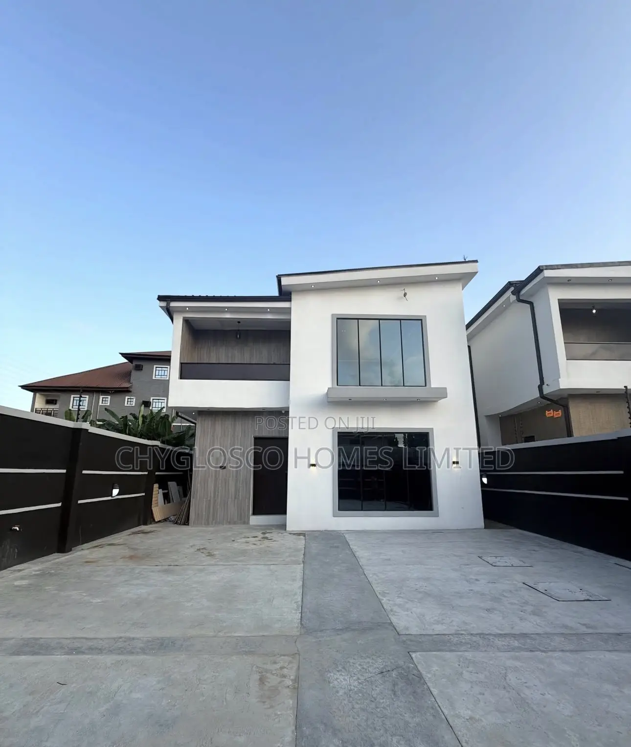 4bdrm Duplex in Cocaine Estate, New Layout for sale in New Layout