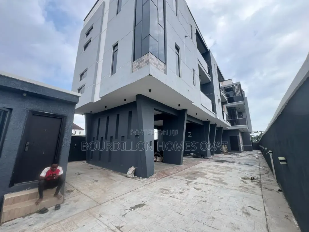 2bdrm Apartment in Abraham Adesanya Estate for sale in Abraham Adesanya Estate