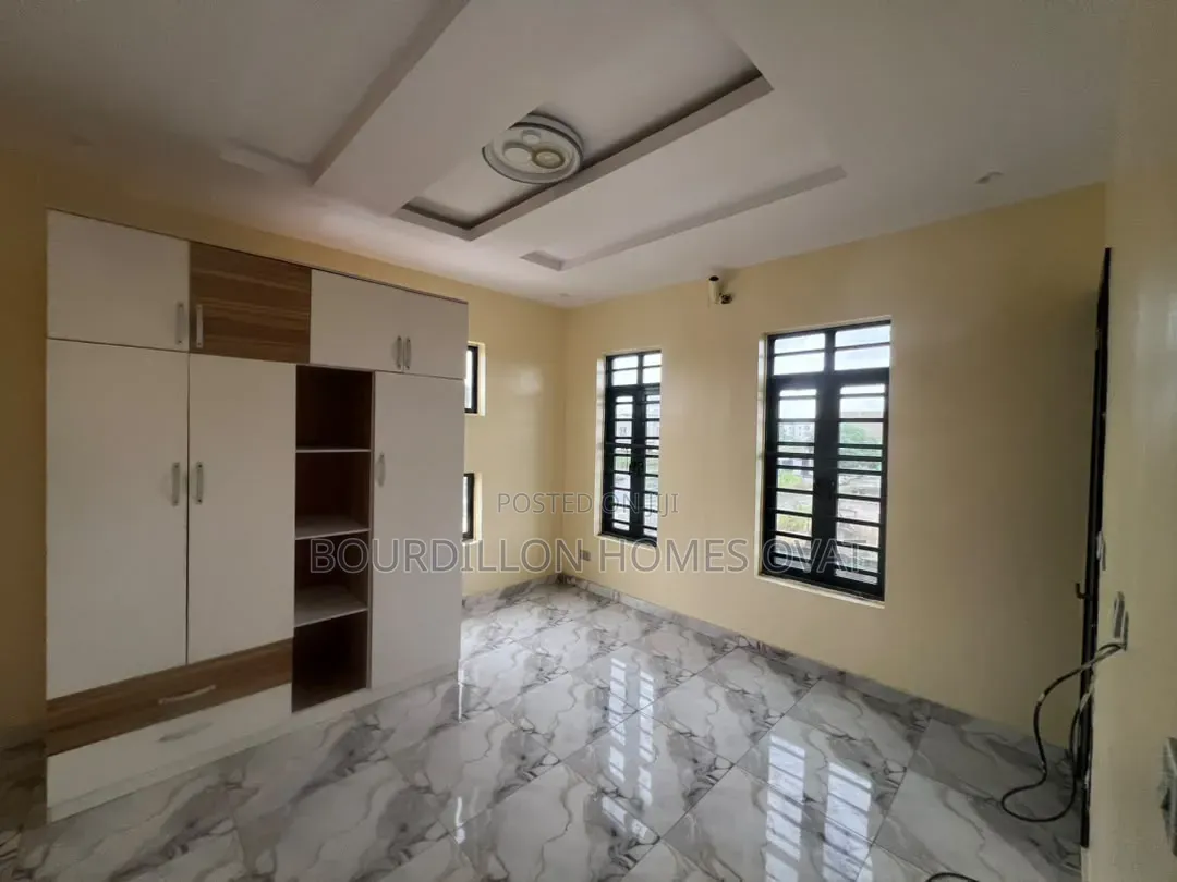 2bdrm Apartment in Abraham Adesanya Estate for sale in Abraham Adesanya Estate