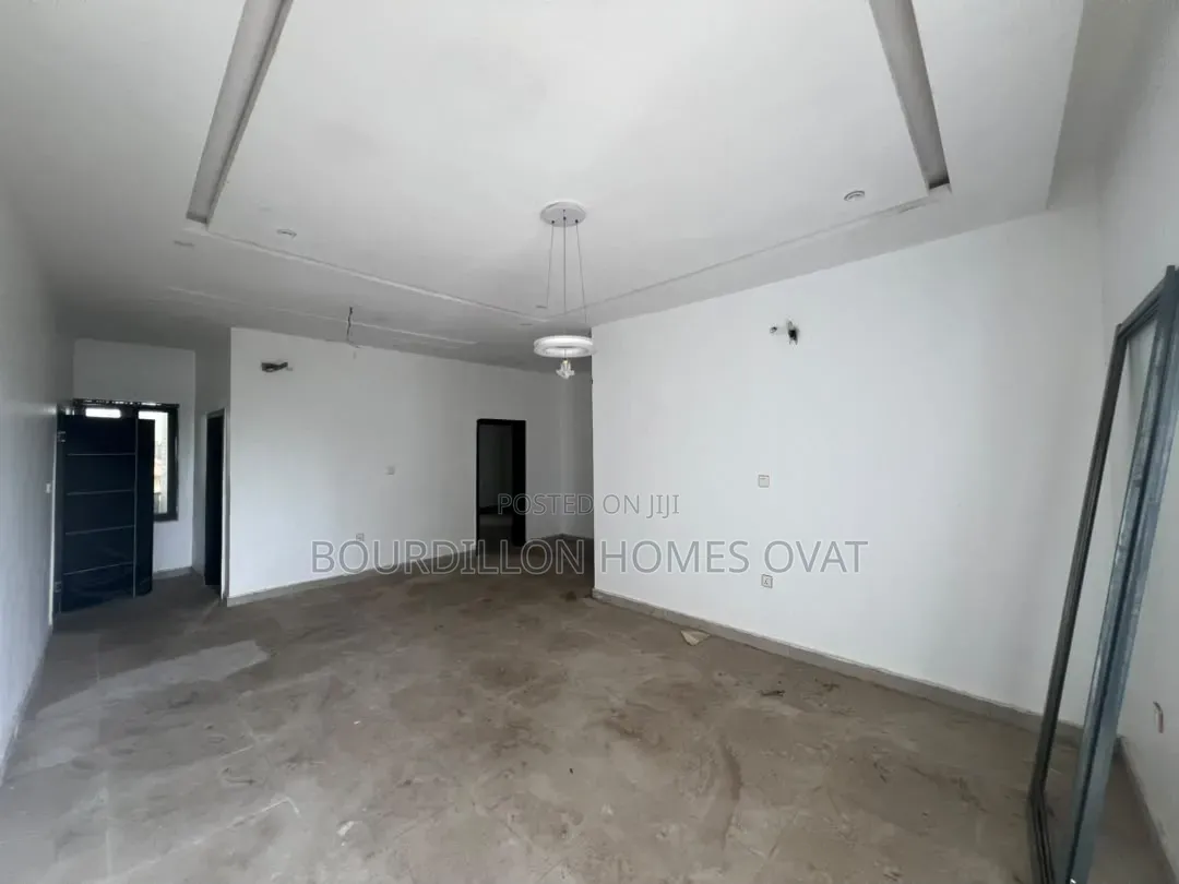 3bdrm Apartment in Abraham Adesanya Estate for sale in Abraham Adesanya Estate