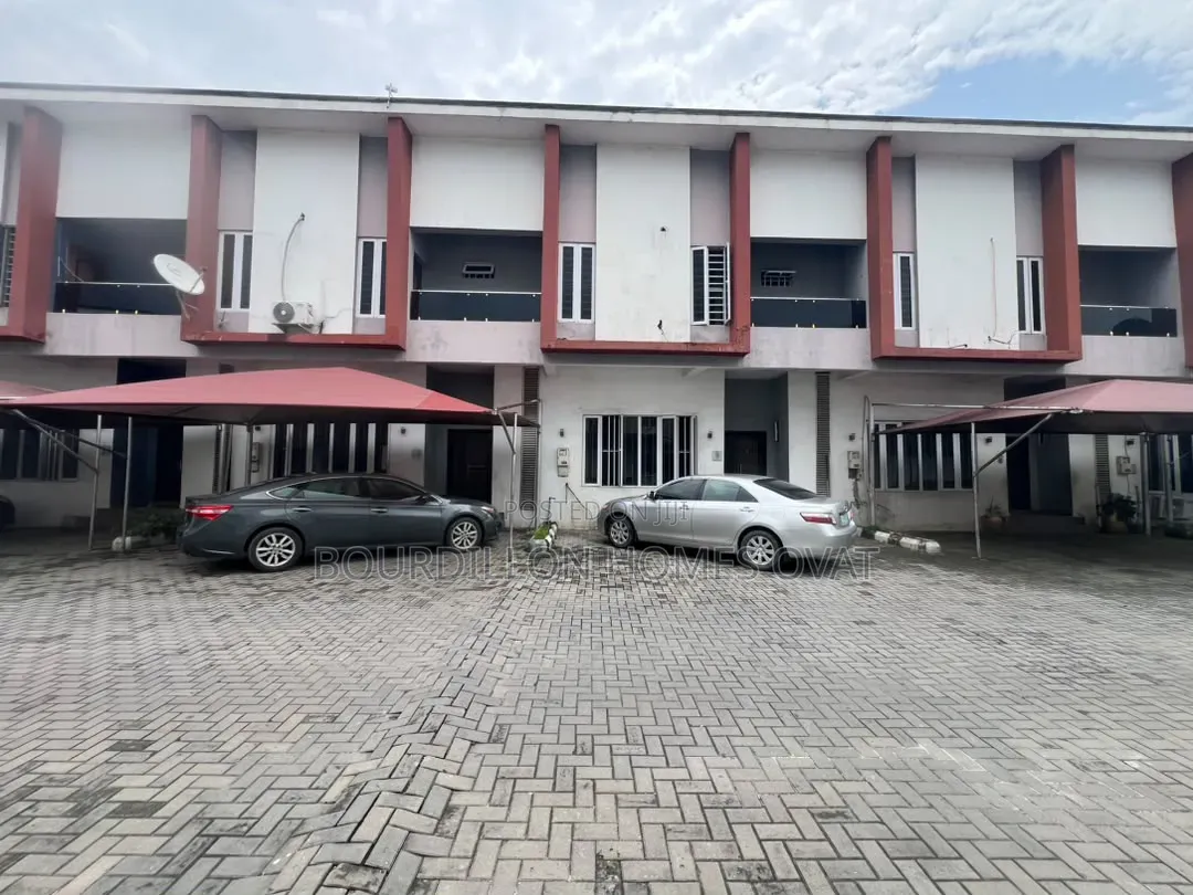 4bdrm Duplex in Abraham Adesanya Estate for rent in Abraham Adesanya Estate