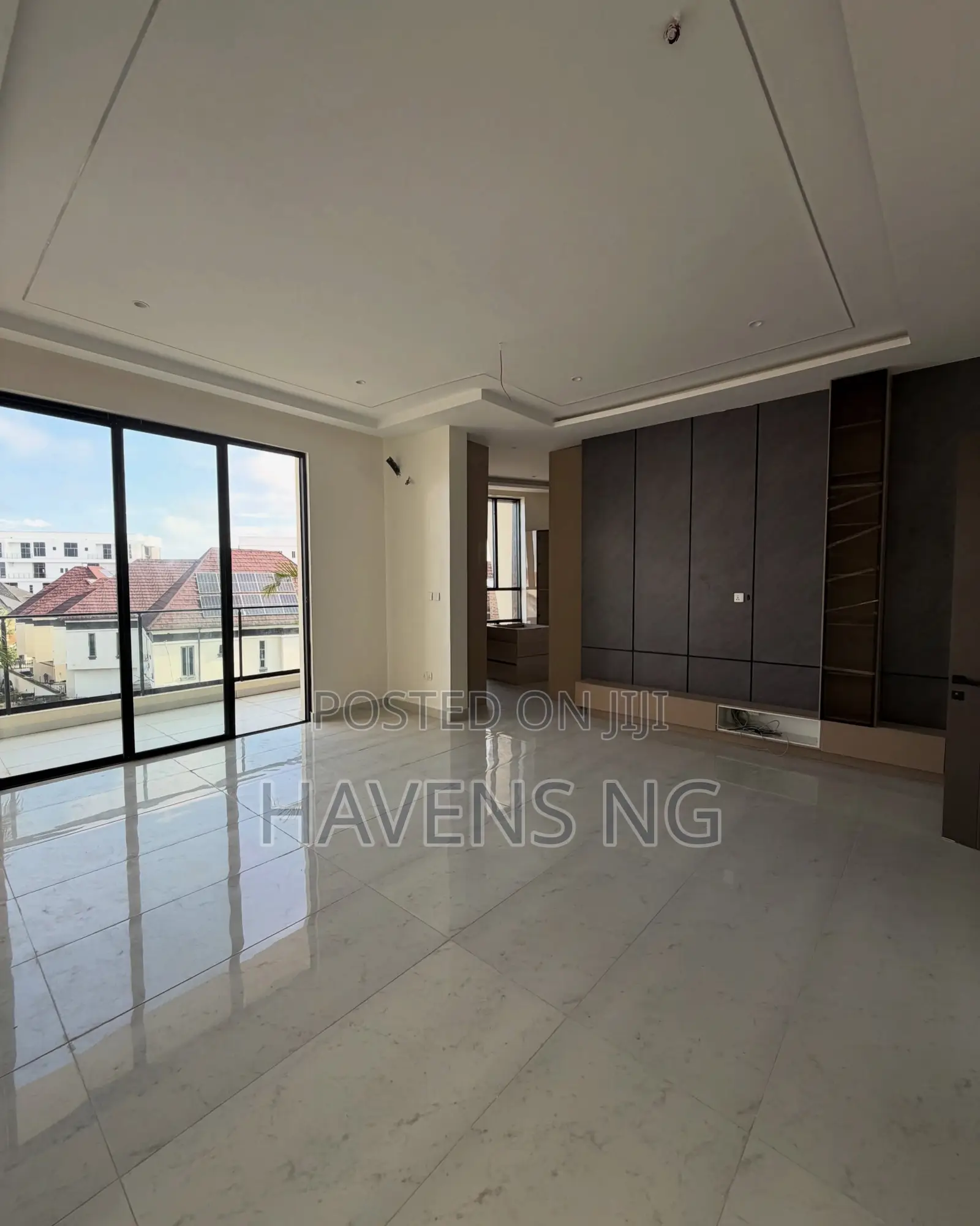 5bdrm Duplex in Lekki Phase 2 for sale in Lekki Phase 2