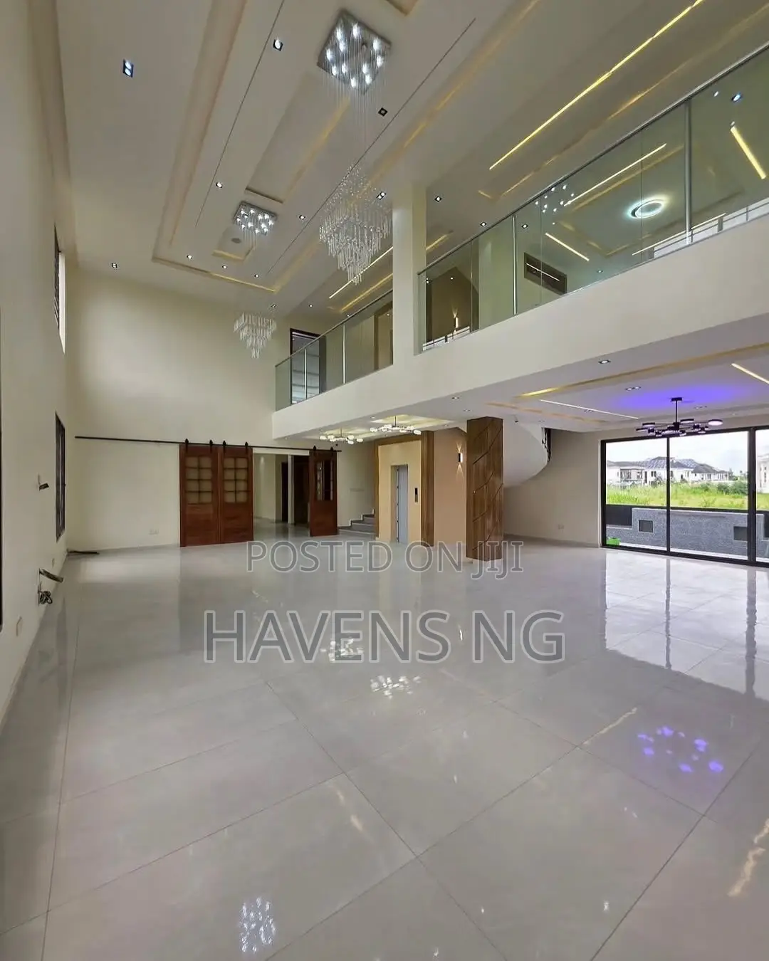 5bdrm Duplex in Lekki Phase 2 for sale in Lekki Phase 2