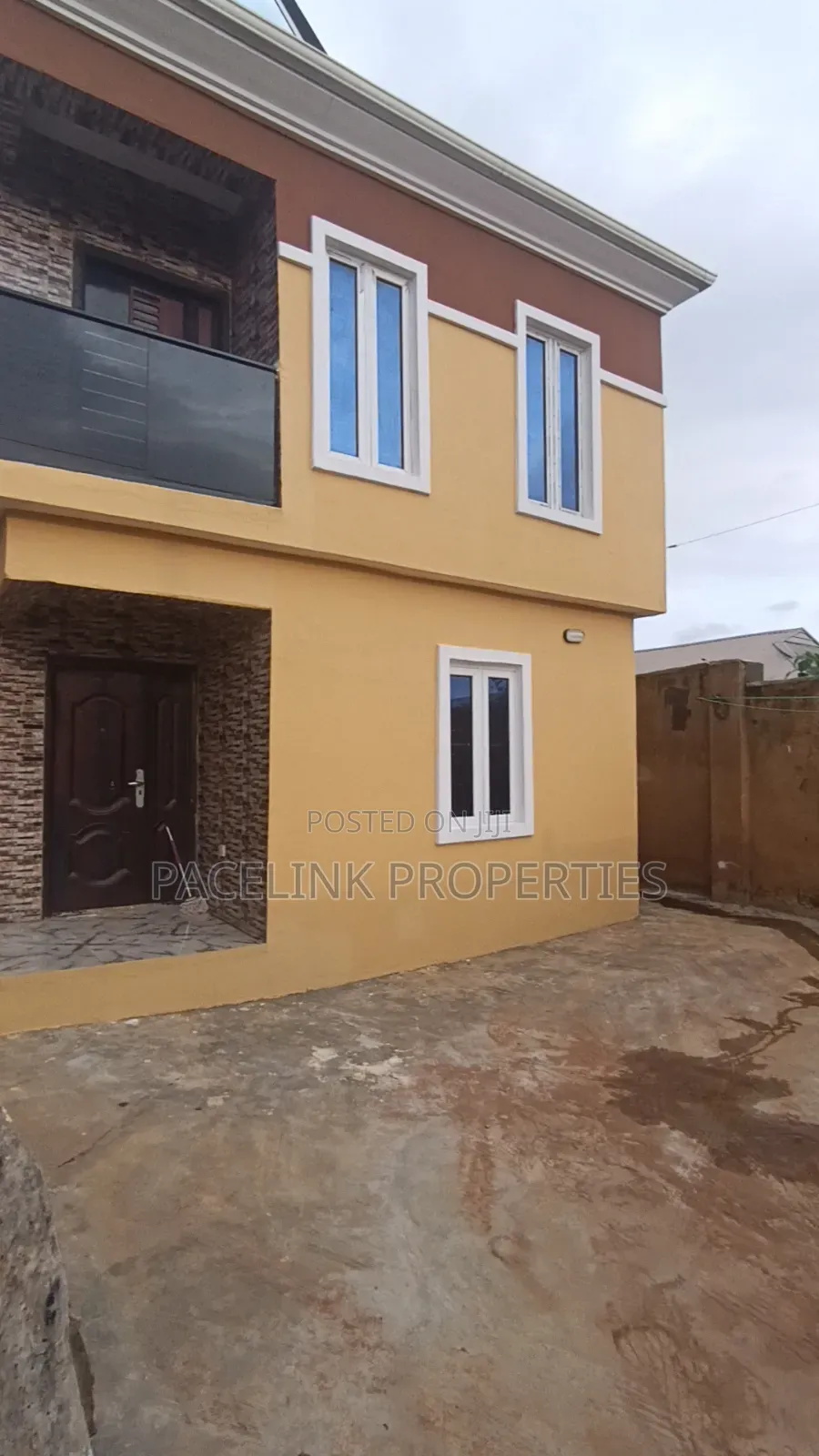 3bdrm Apartment in Gated Estate At for rent in Baruwa