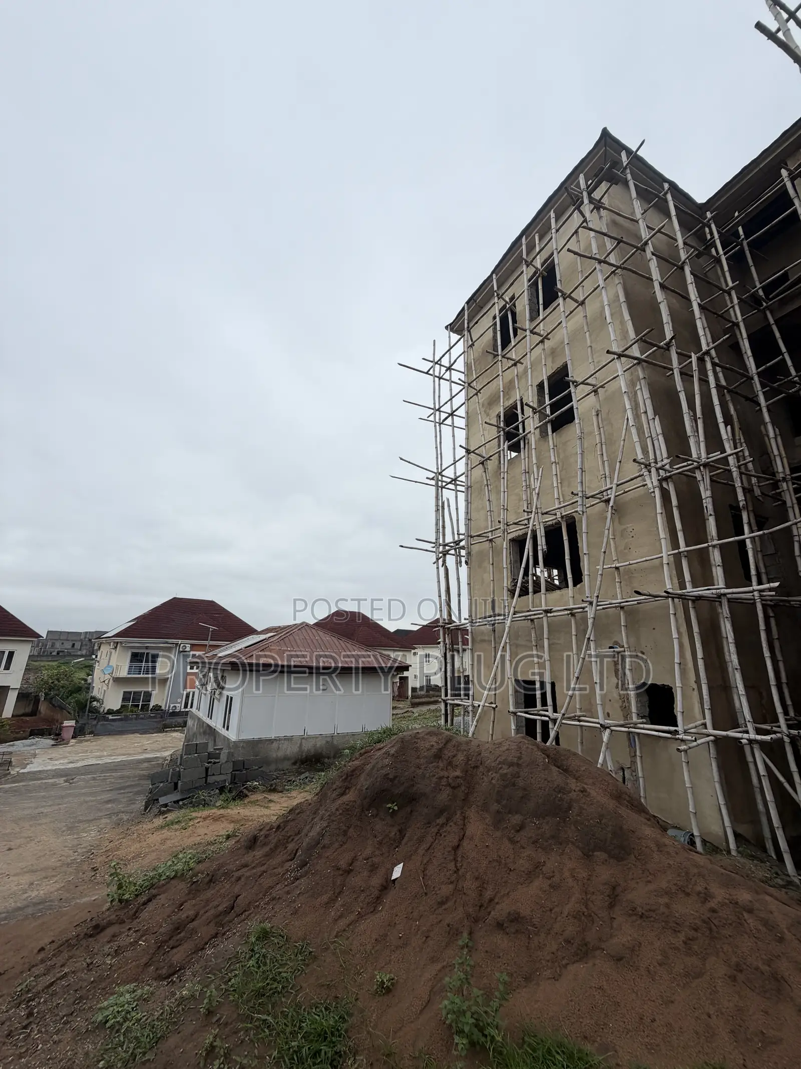 4bdrm Duplex in Idu for sale in Idu