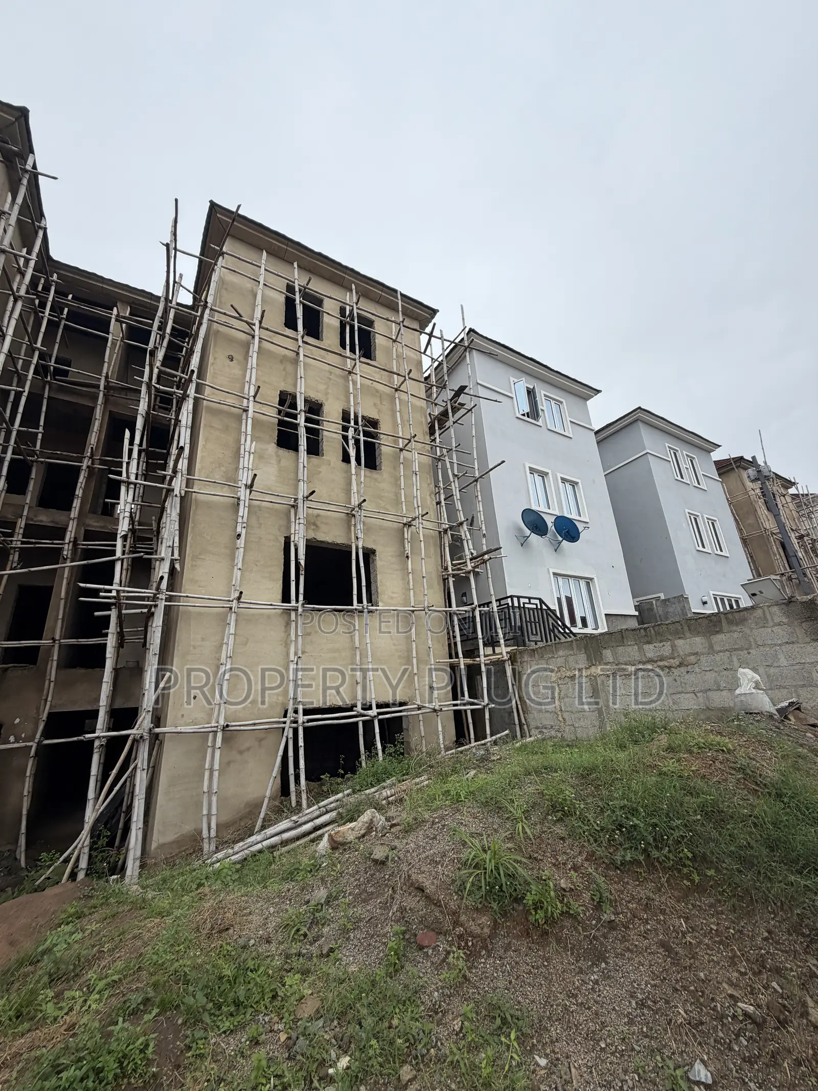 4bdrm Duplex in Idu for sale in Idu