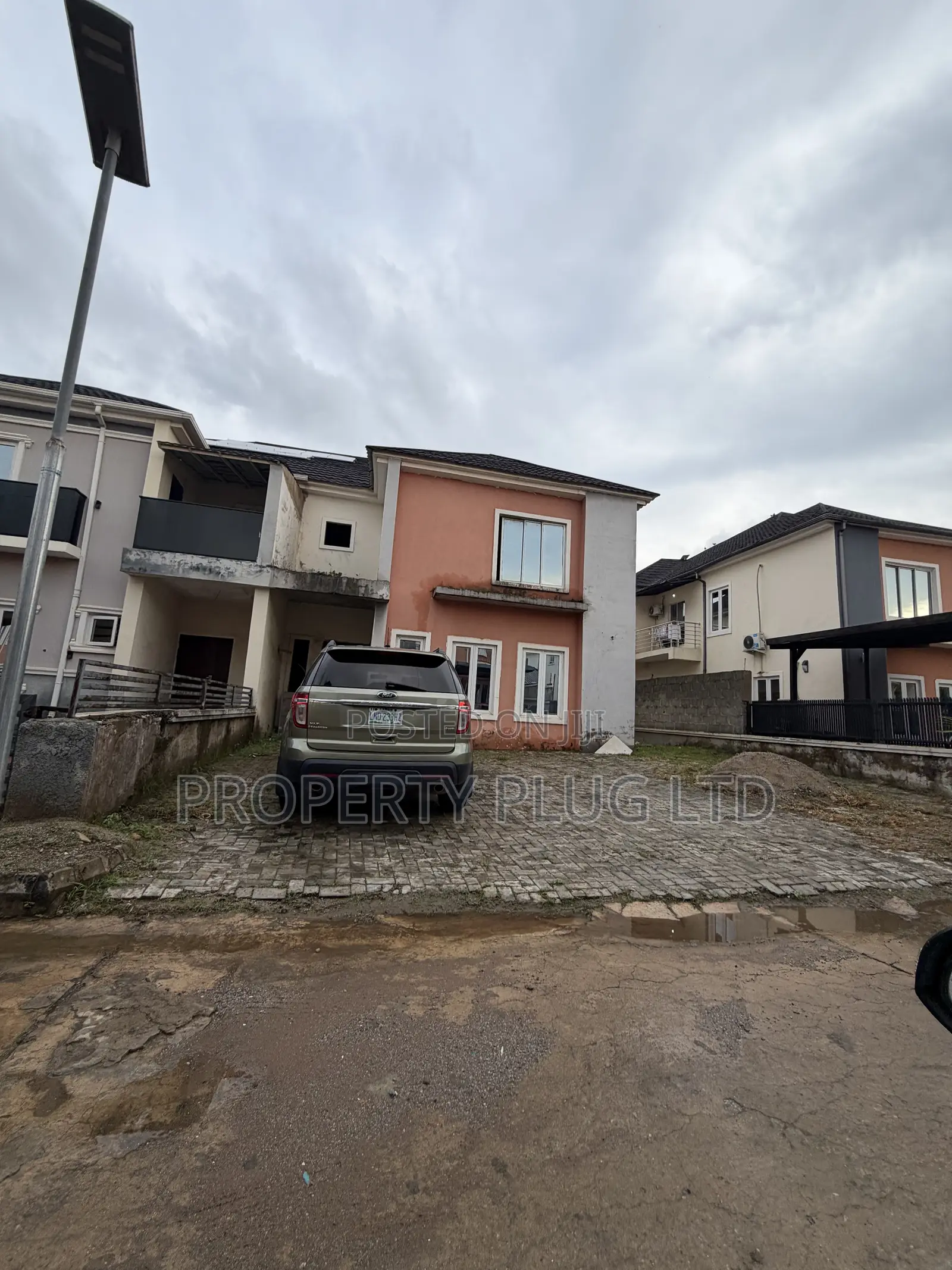 4bdrm Duplex in Idu for sale in Idu