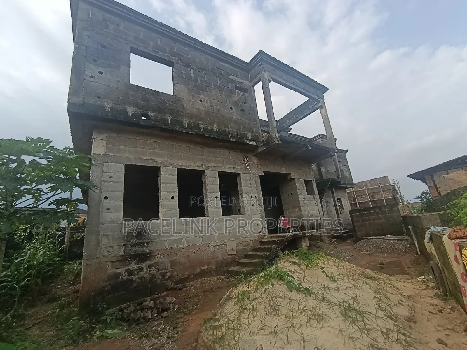 9bdrm Duplex in Peace Estate Baruwa for sale in Baruwa