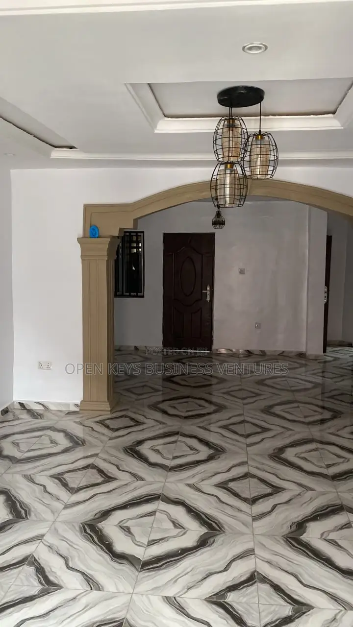 Furnished 3bdrm Apartment in Elebu, Akala Express for rent in Akala Express