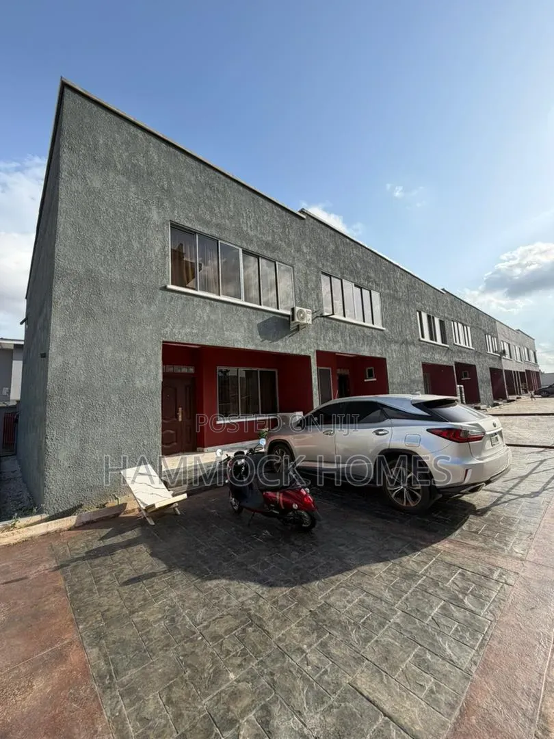 3bdrm Townhouse/Terrace in Awosika Avenue, Old Bodija for sale in Old Bodija