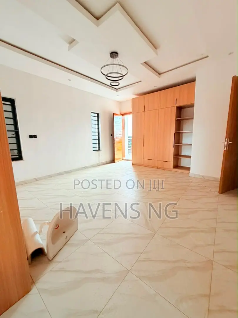4bdrm Duplex in GRA Phase 1 for sale in GRA Phase 1