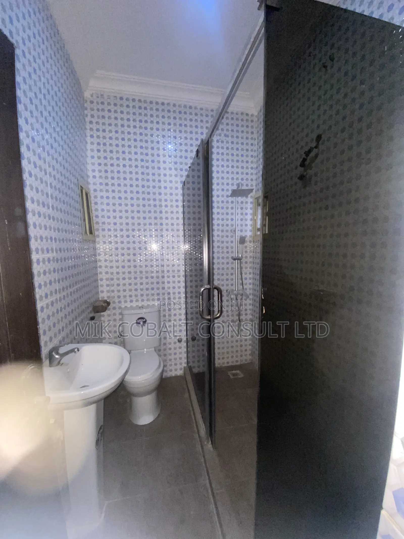 4bdrm Bungalow in Works And Housing, Gwarinpa for rent in Gwarinpa