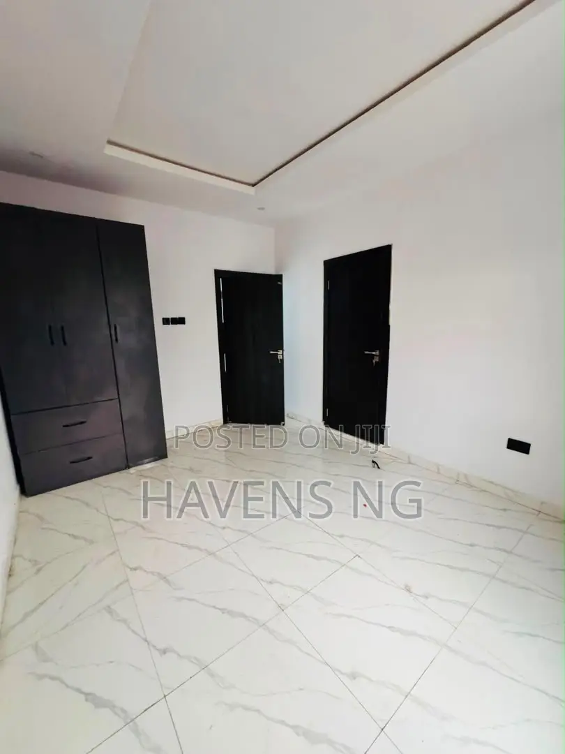 3bdrm Apartment in Phase 1 / Gbagada for sale in Phase 1 / Gbagada