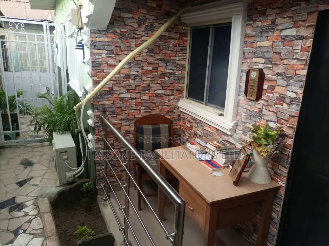 Furnished Mini Flat in Makoko, Yaba for sale in Makoko