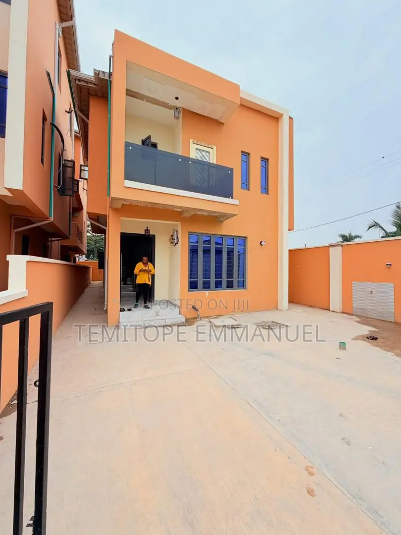 Furnished 4bdrm Duplex in Agege for sale in Agege
