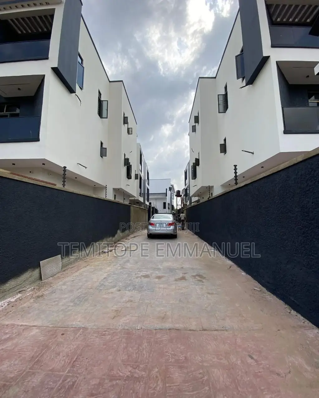 Furnished 4bdrm Duplex in Adeniyi Jones for sale in Adeniyi Jones