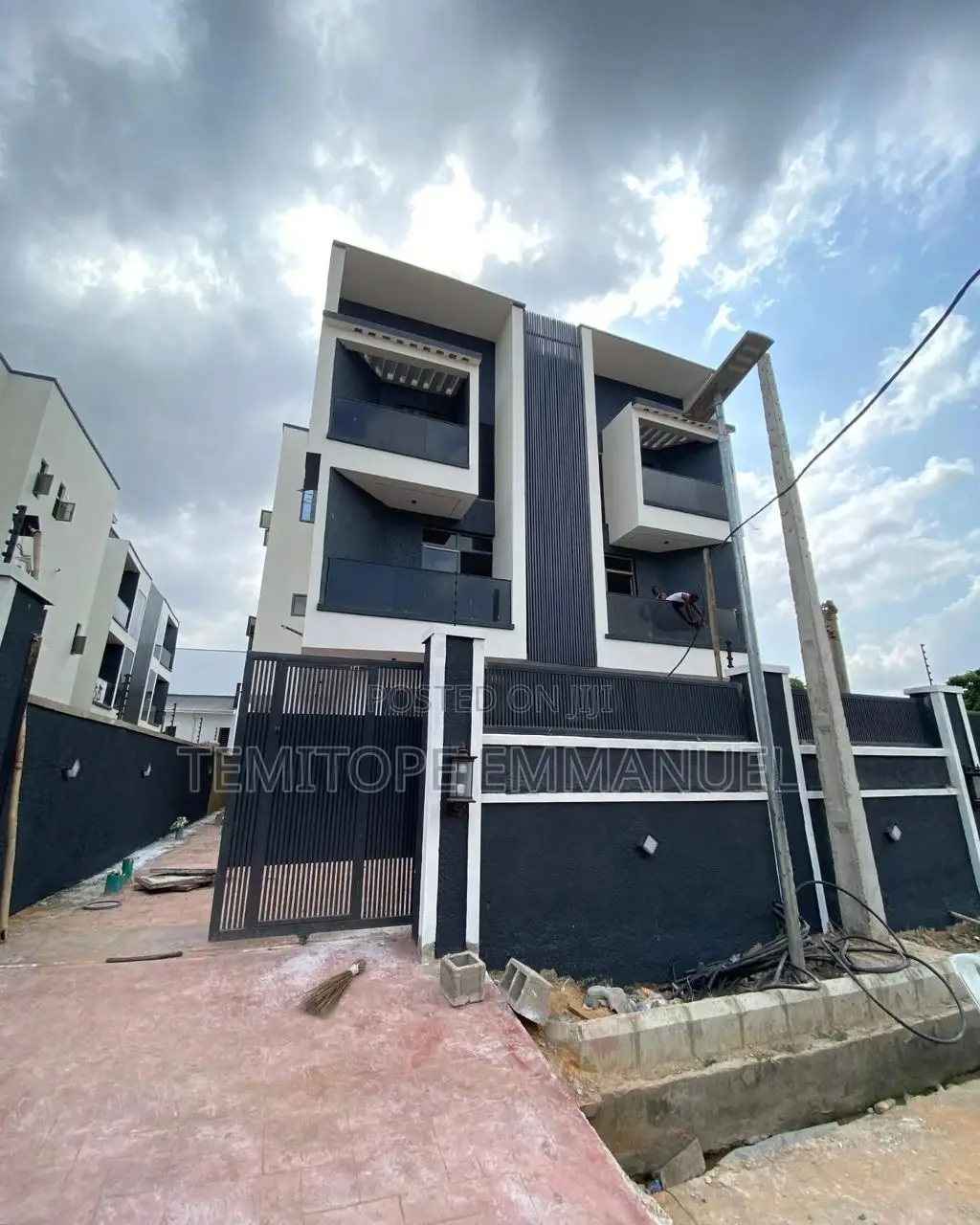 Furnished 4bdrm Duplex in Adeniyi Jones for sale in Adeniyi Jones