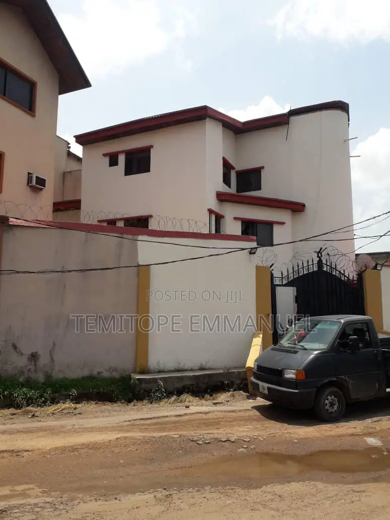 Furnished 4bdrm Duplex in Ikeja GRA for sale in Ikeja GRA