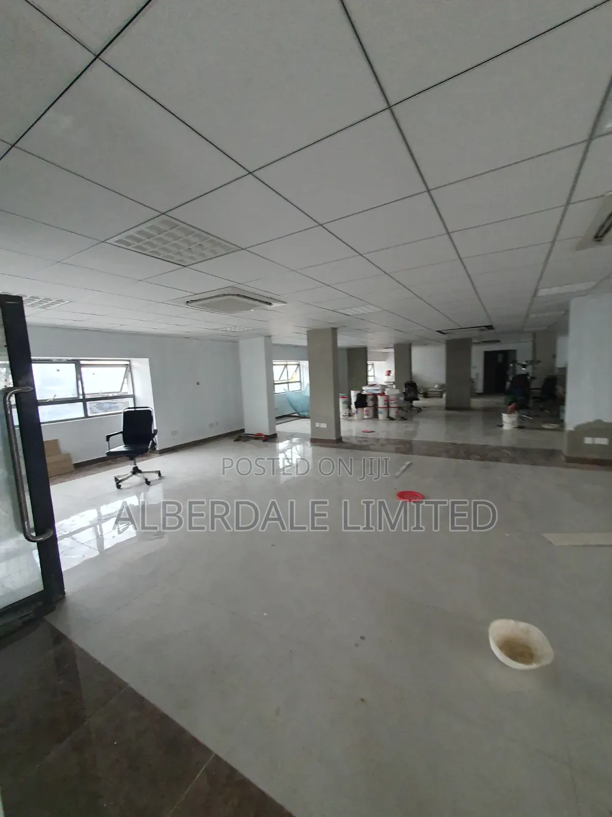 Commercial Building With 7 Floors in Allen Avenue