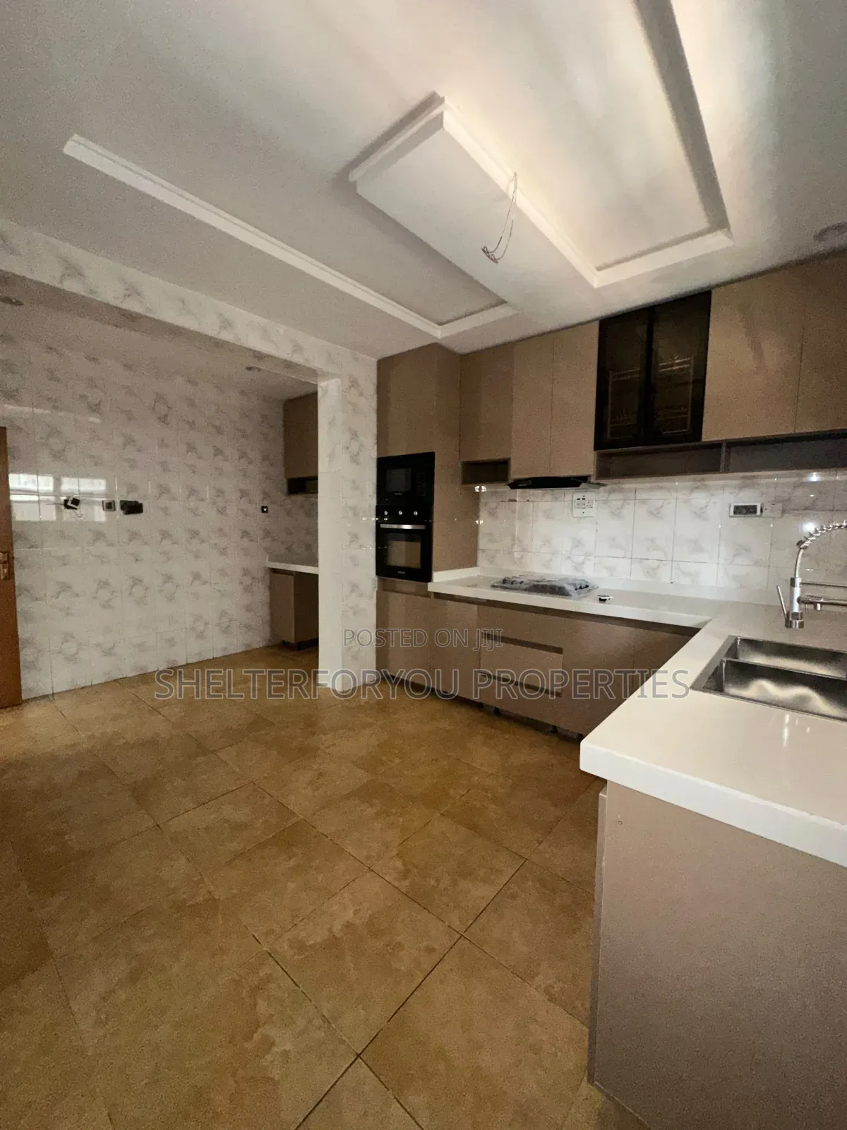 4bdrm House in Victoria Island Extension for sale in Victoria Island Extension