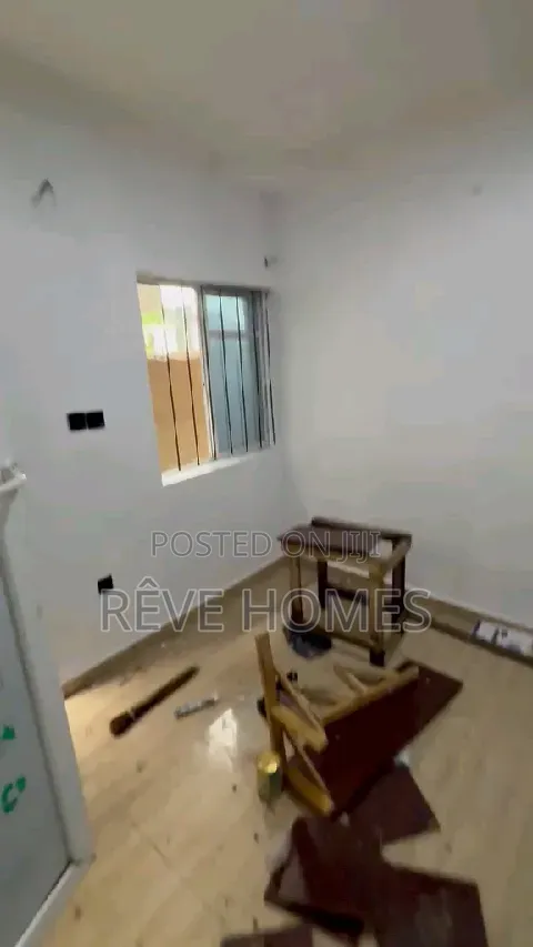 Studio Apartment in Soluyi for rent in Soluyi