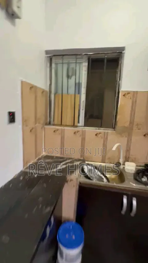 Studio Apartment in Soluyi for rent in Soluyi