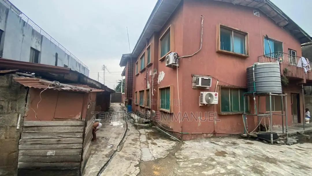 A Property Comprises of Flats in Shogunle