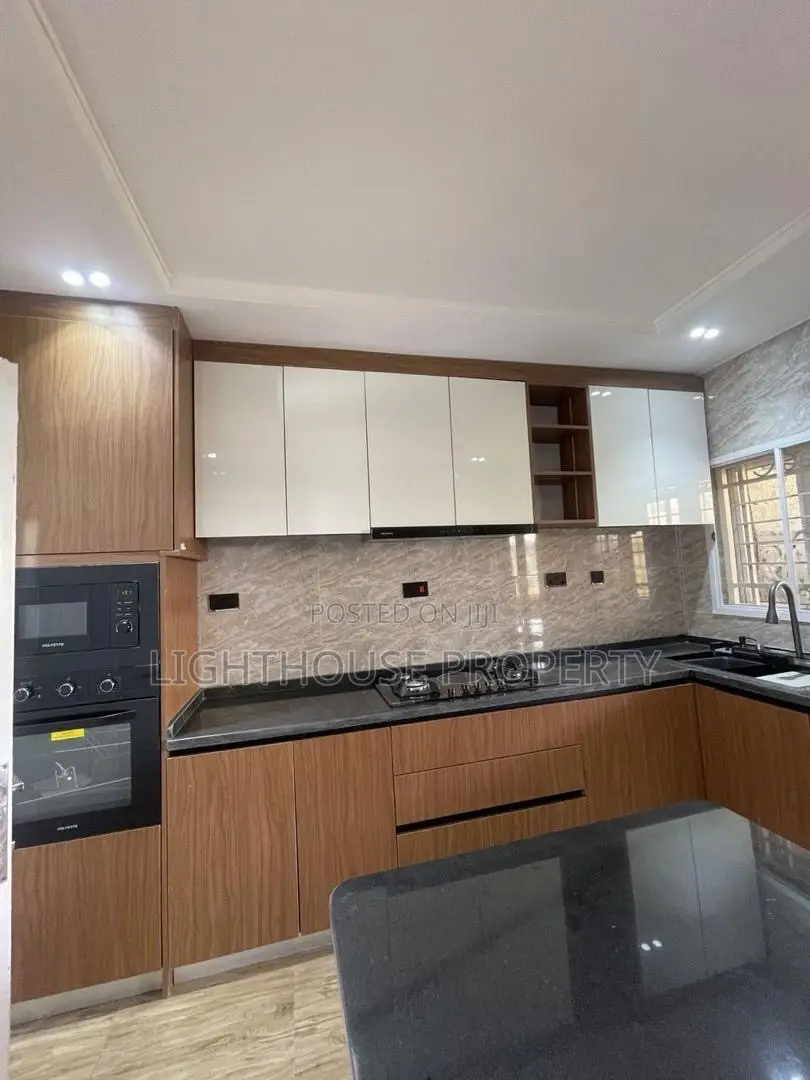 4bdrm Duplex in Brains And Hammers, Life Camp for rent in Life Camp