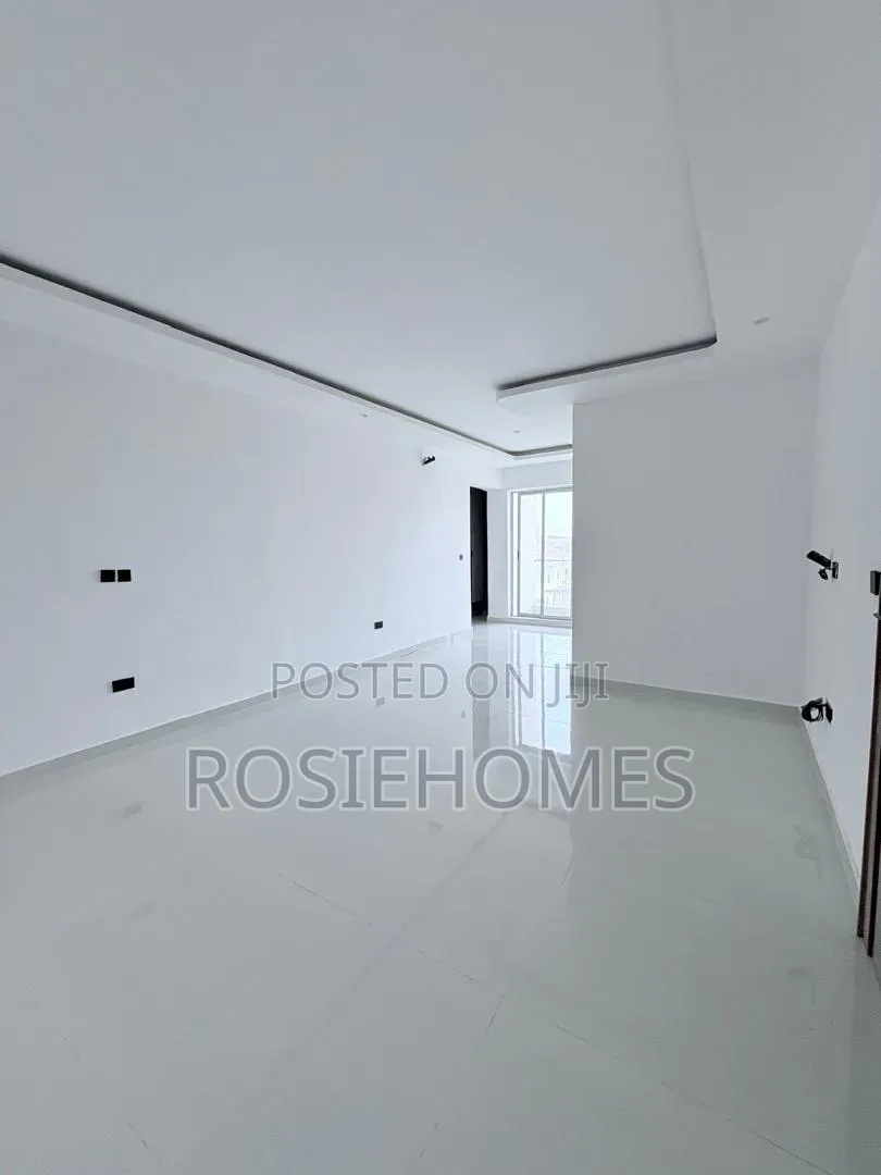 2bdrm Duplex in Lekki Phase1 for rent in Lekki Phase 1