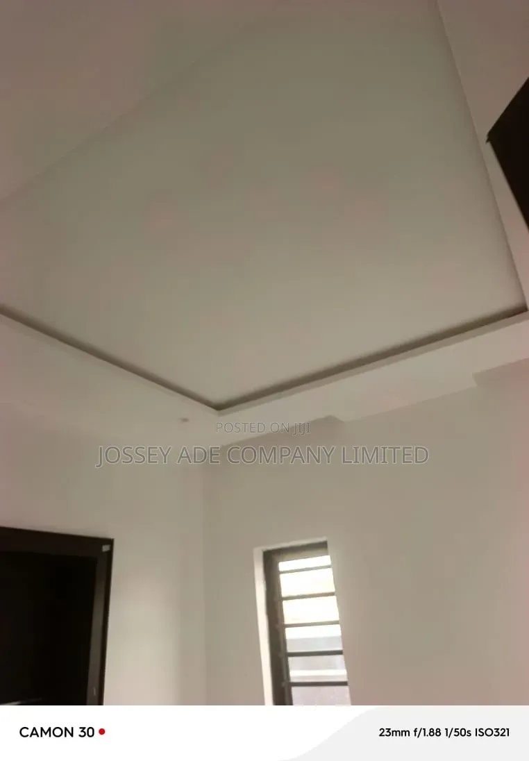 Furnished 5bdrm Duplex in GRA Phase 1 for sale in GRA Phase 1