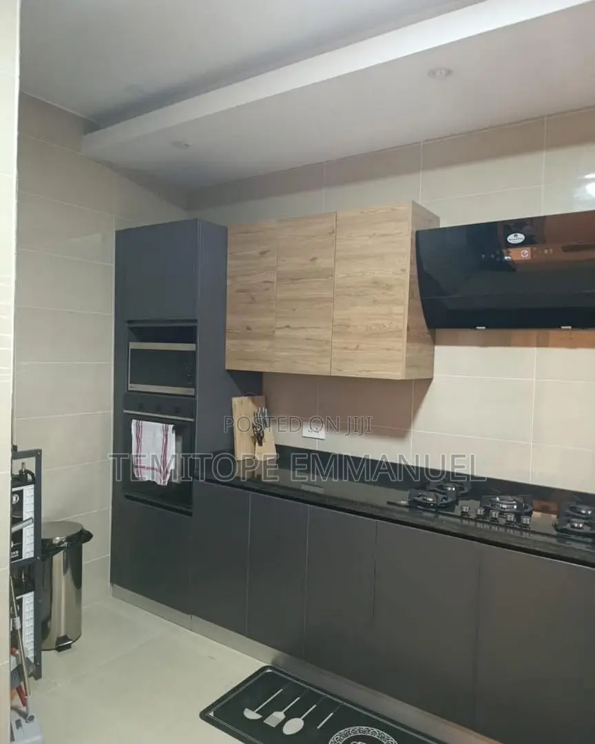 Furnished 3bdrm Apartment in Victoria Island for sale in Victoria Island